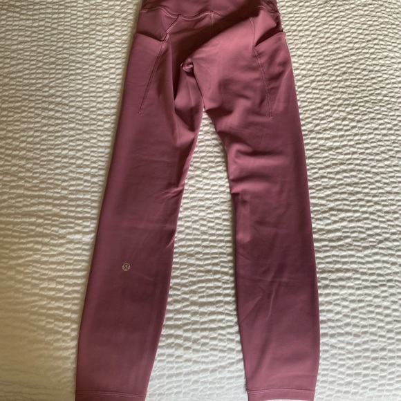Lululemon leggings with pockets - Picture 2 of 4
